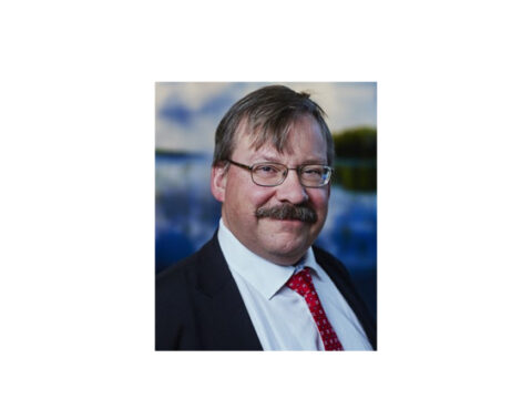 Kenneth M Persson