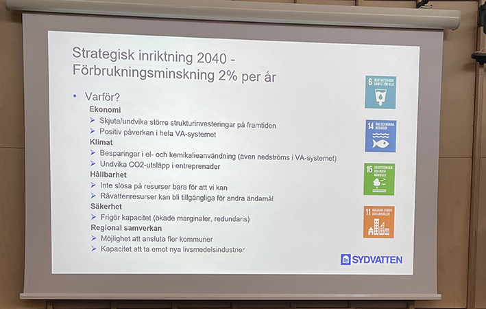 Powerpointbild som visar varför vi ska jobba mot en 2%-ig minsning av vattenanvändningen